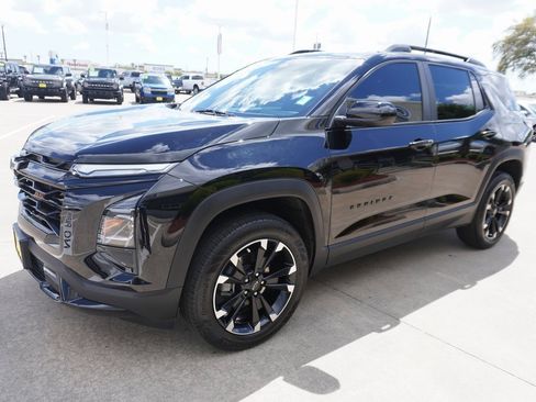 Used 2025 Chevrolet Equinox RS w/ Convenience Package III image 3