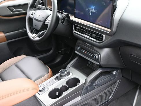 New 2025 Ford Bronco Sport Outer Banks w/ Sasquatch Outer Banks Package AWD/4WD image 29