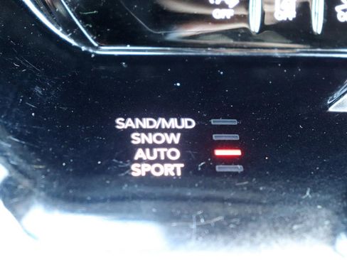 Used 2024 Jeep Wagoneer Series II w/ Flexible Seating Group AWD/4WD image 43