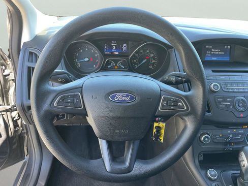 Used 2016 Ford Focus S image 25