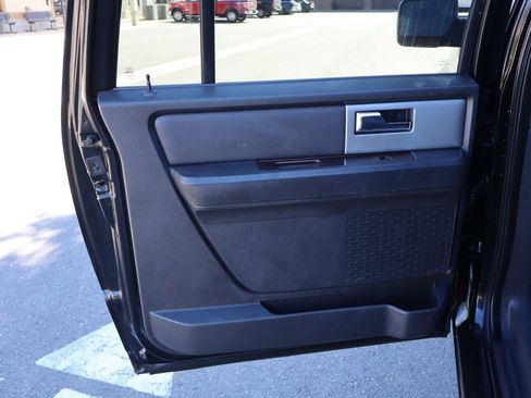 Used 2008 Ford Expedition EL Limited image 26