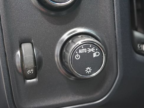 Used 2018 Chevrolet Silverado 3500 W/T image 26