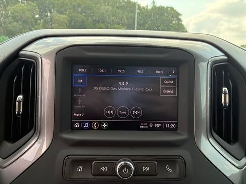 Used 2025 Chevrolet Silverado 2500 W/T AWD/4WD image 21