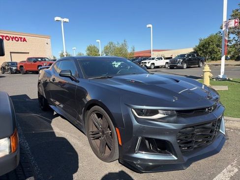 Used 2022 Chevrolet Camaro ZL1 image 1
