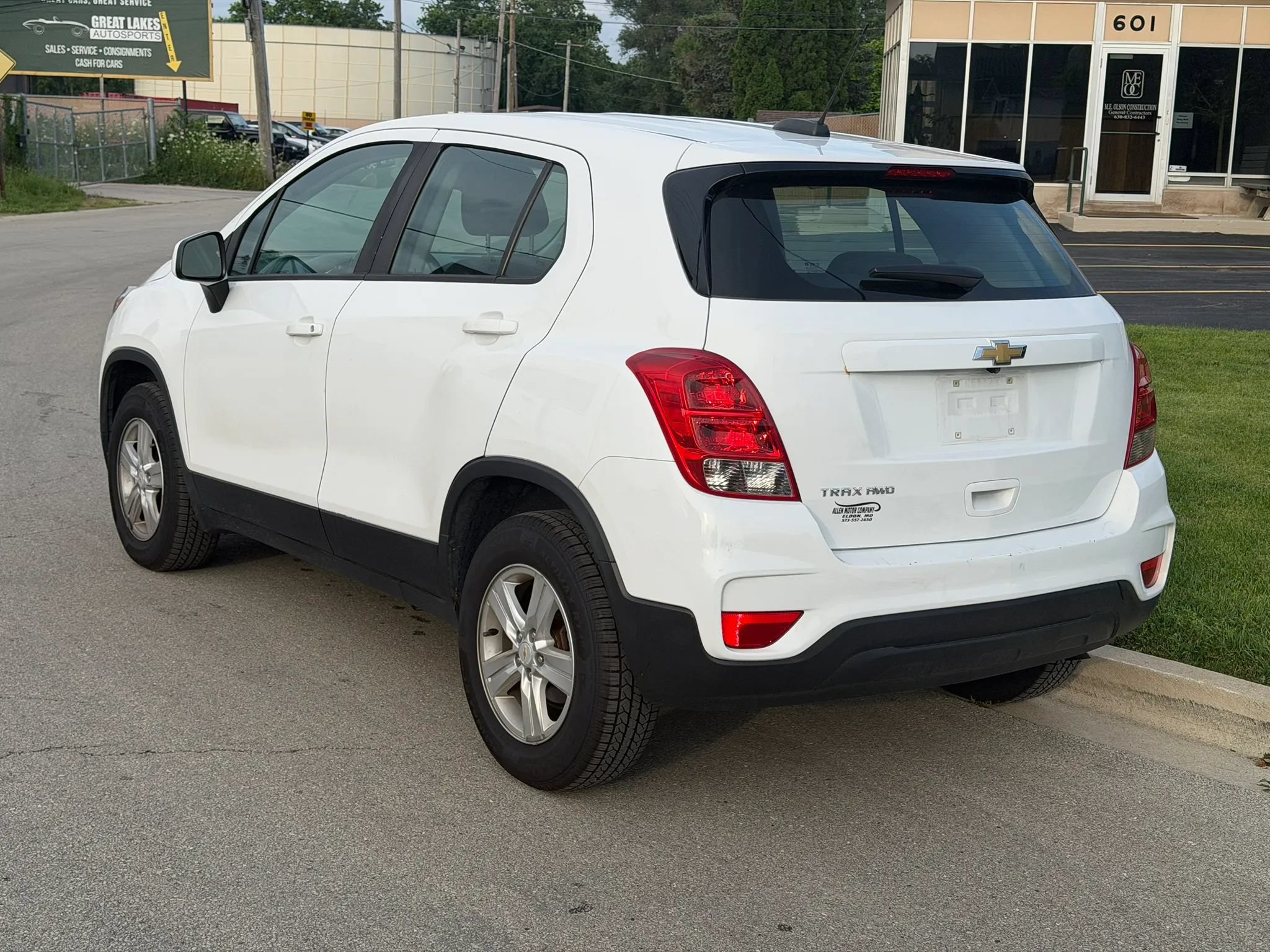 Used 2018 Chevrolet Trax LS AWD/4WD image 3