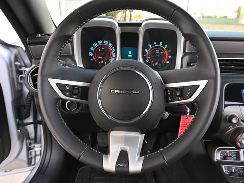 Used 2011 Chevrolet Camaro SS RWD image 21