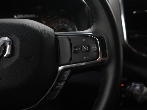 Used 2024 RAM 1500 Laramie AWD/4WD image 28