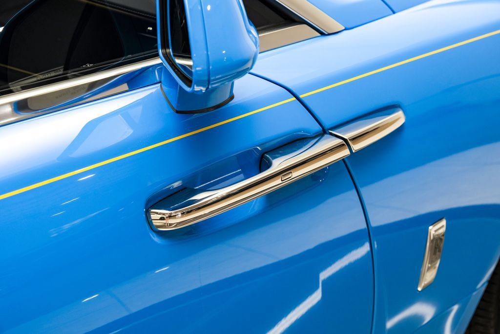 Used 2021 Rolls-Royce Dawn RWD image 45