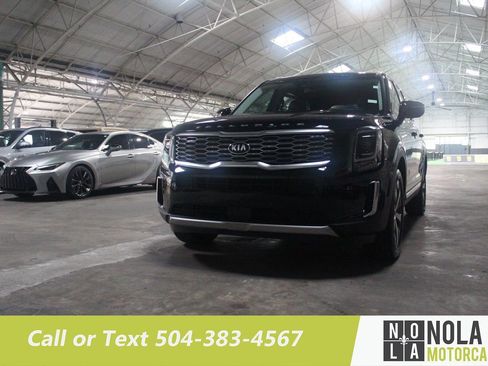 Used 2020 Kia Telluride EX w/ EX Premium Package image 3