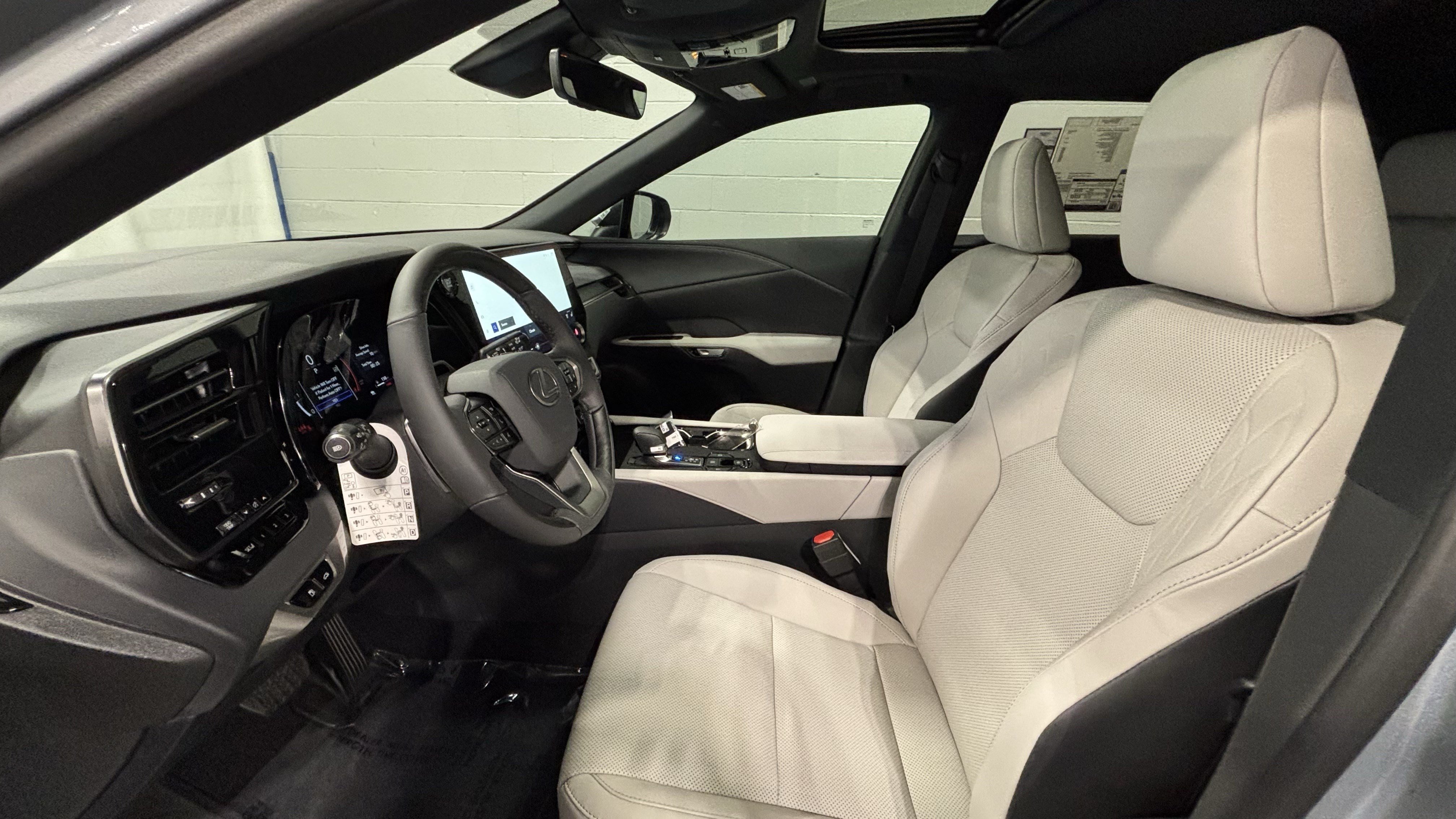 New 2026 Lexus RX 350 Premium w/ Convenience Package FWD image 29