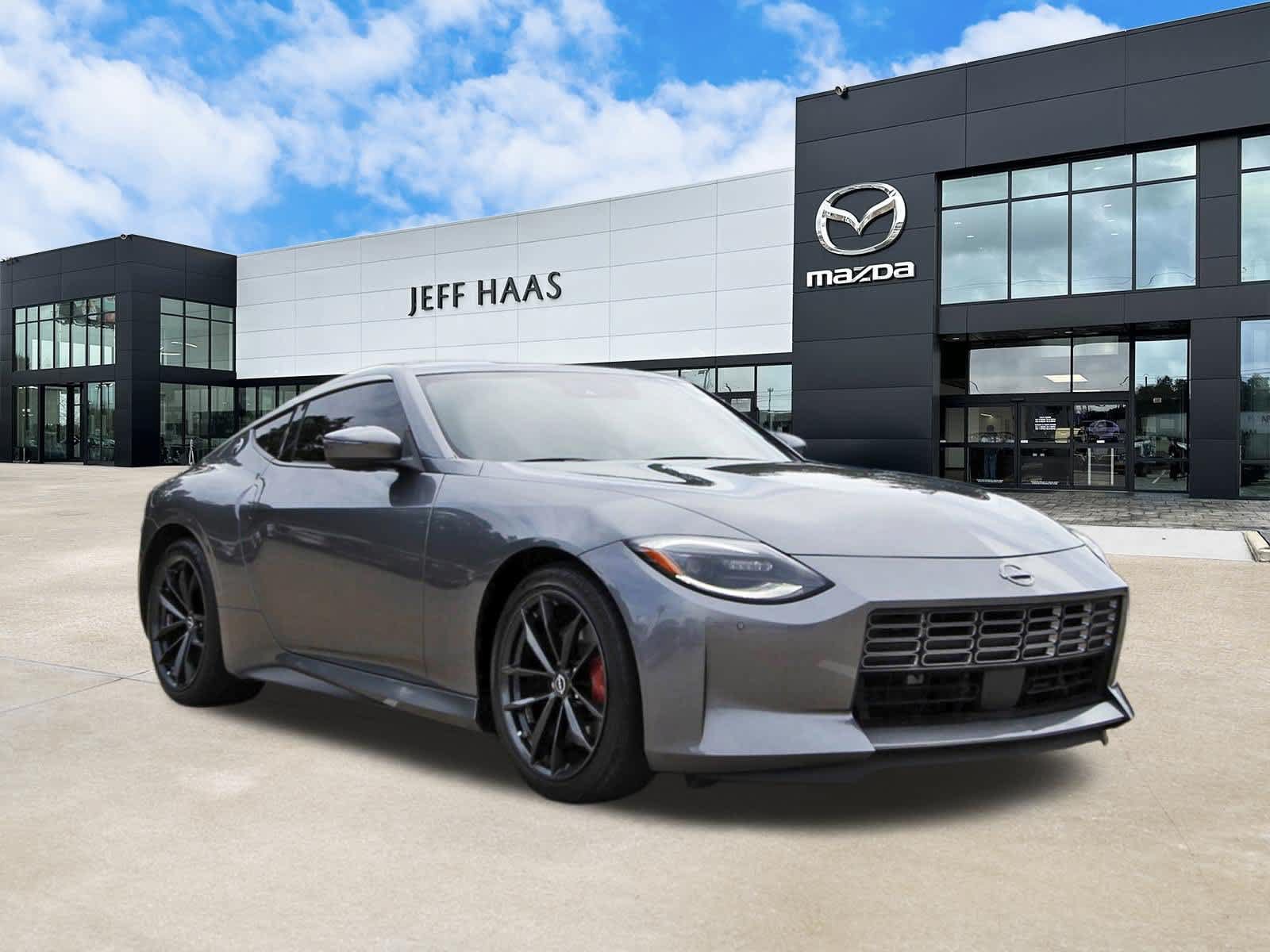 Used 2024 Nissan Z Performance w/ Floor Mat Package RWD image 4