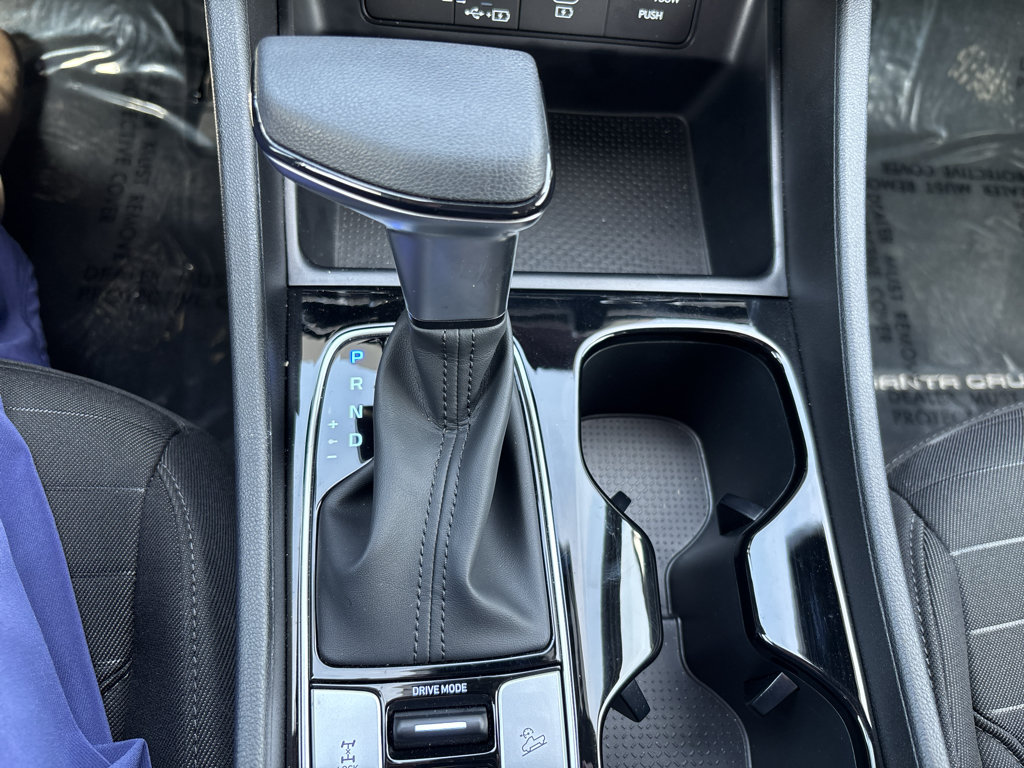 Certified 2025 Hyundai Santa Cruz SE AWD/4WD image 18