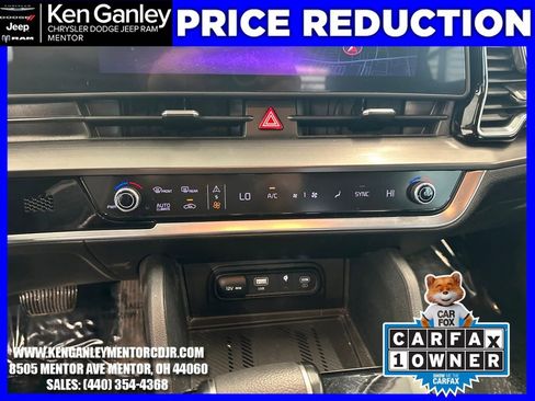 Used 2024 Kia Sportage EX image 16