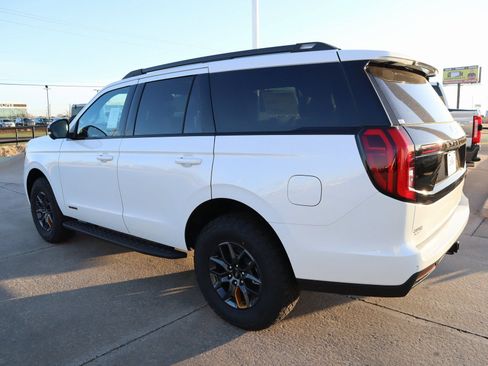 New 2026 Ford Expedition Tremor image 27