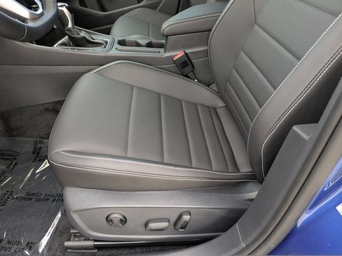 Certified 2024 Volkswagen Jetta SE FWD image 18