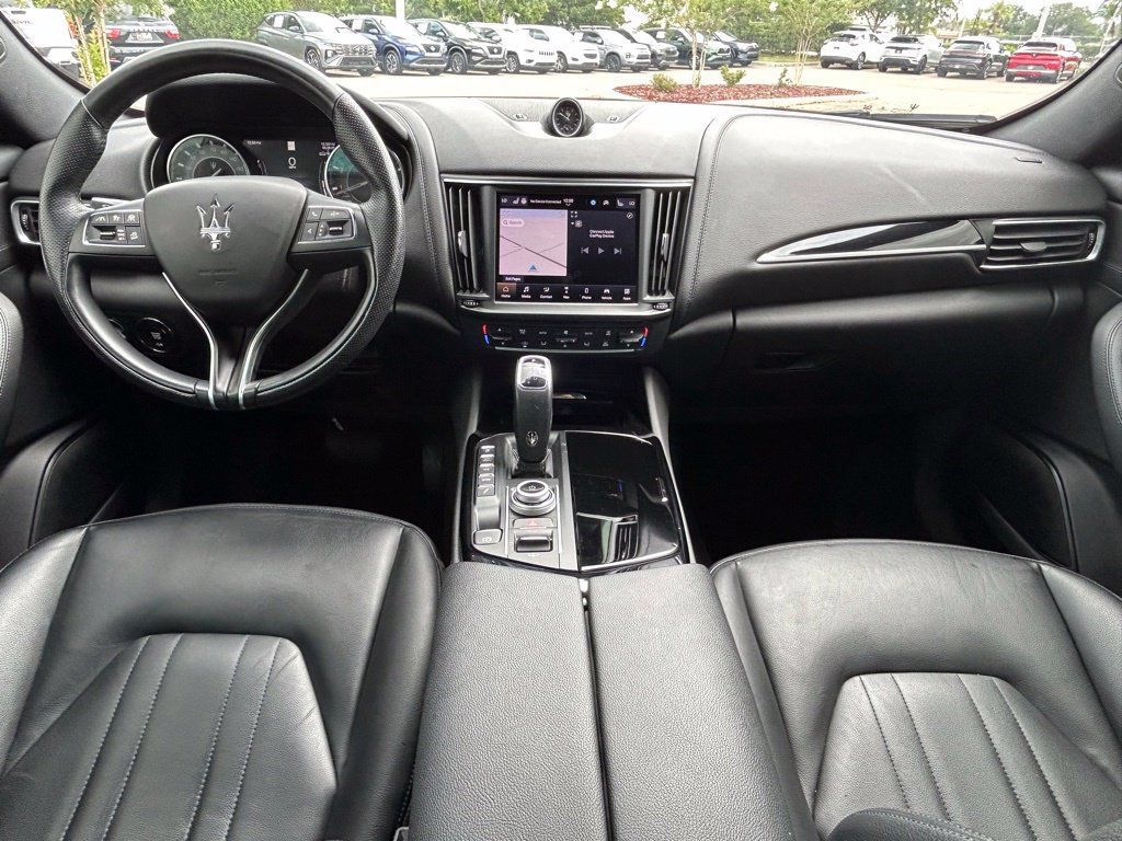 Used 2023 Maserati Levante GT AWD/4WD image 10
