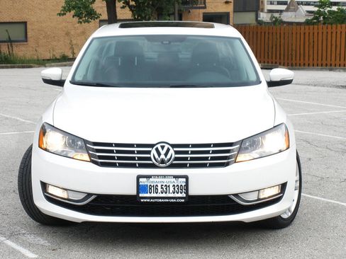 Used 2014 Volkswagen Passat TDI SEL Premium FWD image 6