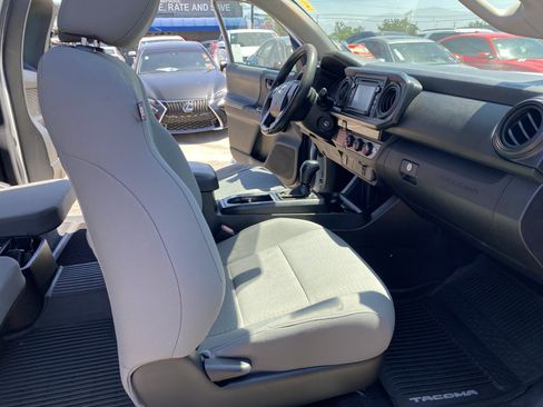 Used 2016 Toyota Tacoma SR RWD image 25