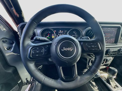 Used 2023 Jeep Wrangler Unlimited w/ Sun & Screen Package AWD/4WD image 12