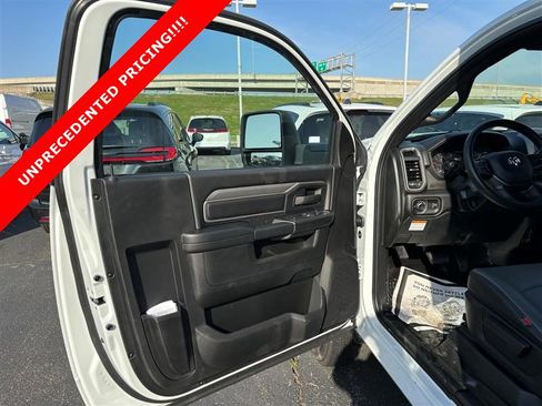 New 2024 RAM 3500 Tradesman image 11