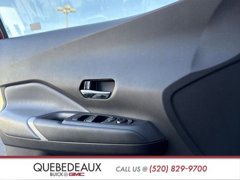 Used 2023 Nissan Kicks SR w/ SR Premium Package image 12