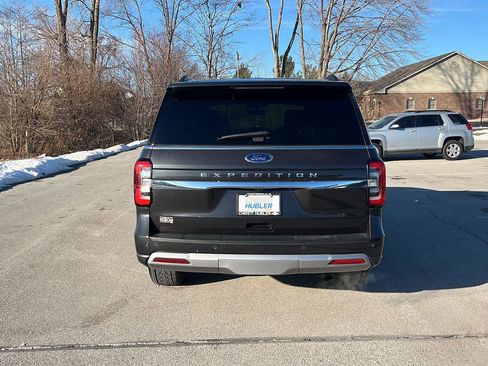 Used 2023 Ford Expedition Limited image 4