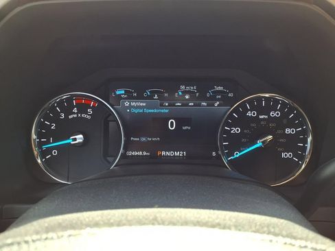 Used 2017 Ford F250 Platinum w/ Platinum Ultimate Package AWD/4WD image 17