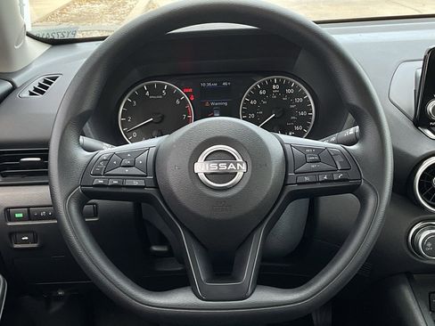 Used 2025 Nissan Sentra S image 22