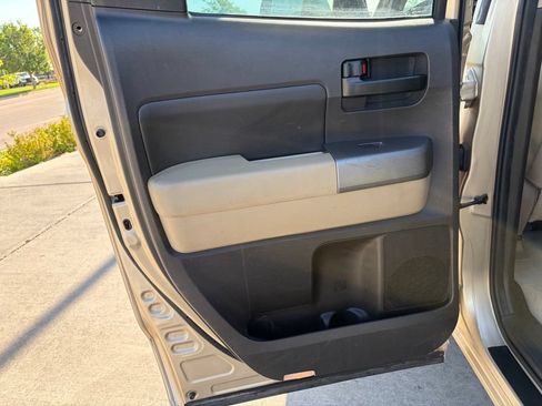 Used 2010 Toyota Tundra 4x4 Double Cab image 14