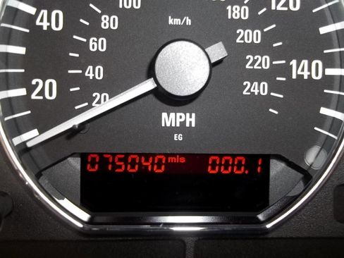 Used 2001 BMW Z3 2.5i image 16