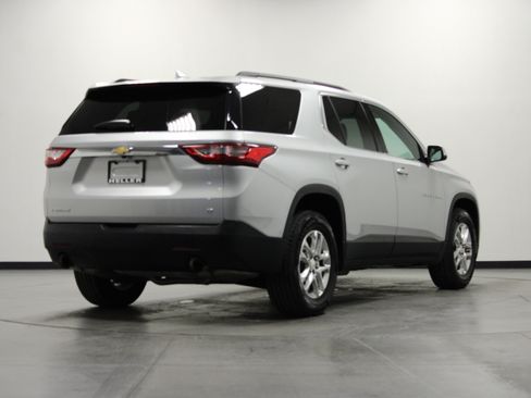 Used 2020 Chevrolet Traverse LT FWD image 4