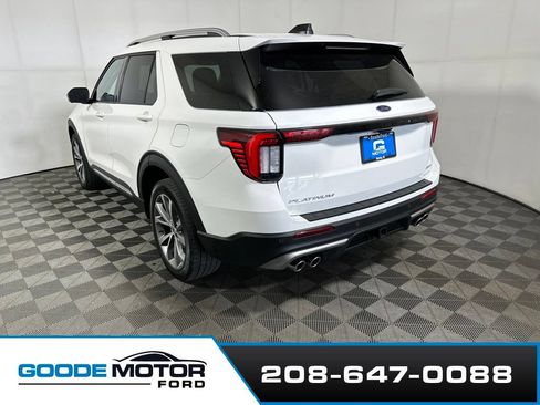 Used 2025 Ford Explorer Platinum w/ Ultimate Package AWD/4WD image 5