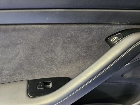 Used 2020 Tesla Model 3 Standard Range RWD image 11