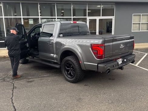 Used 2025 Ford F150 Lariat w/ Equipment Group 502A High image 6