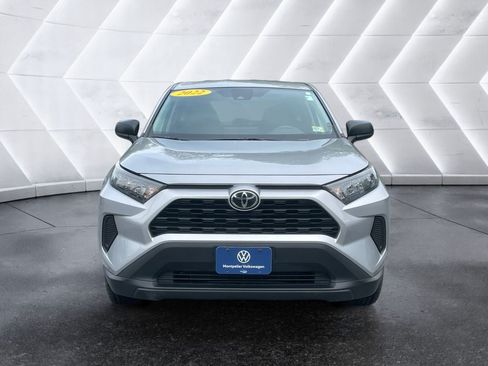Used 2022 Toyota RAV4 LE AWD/4WD image 10
