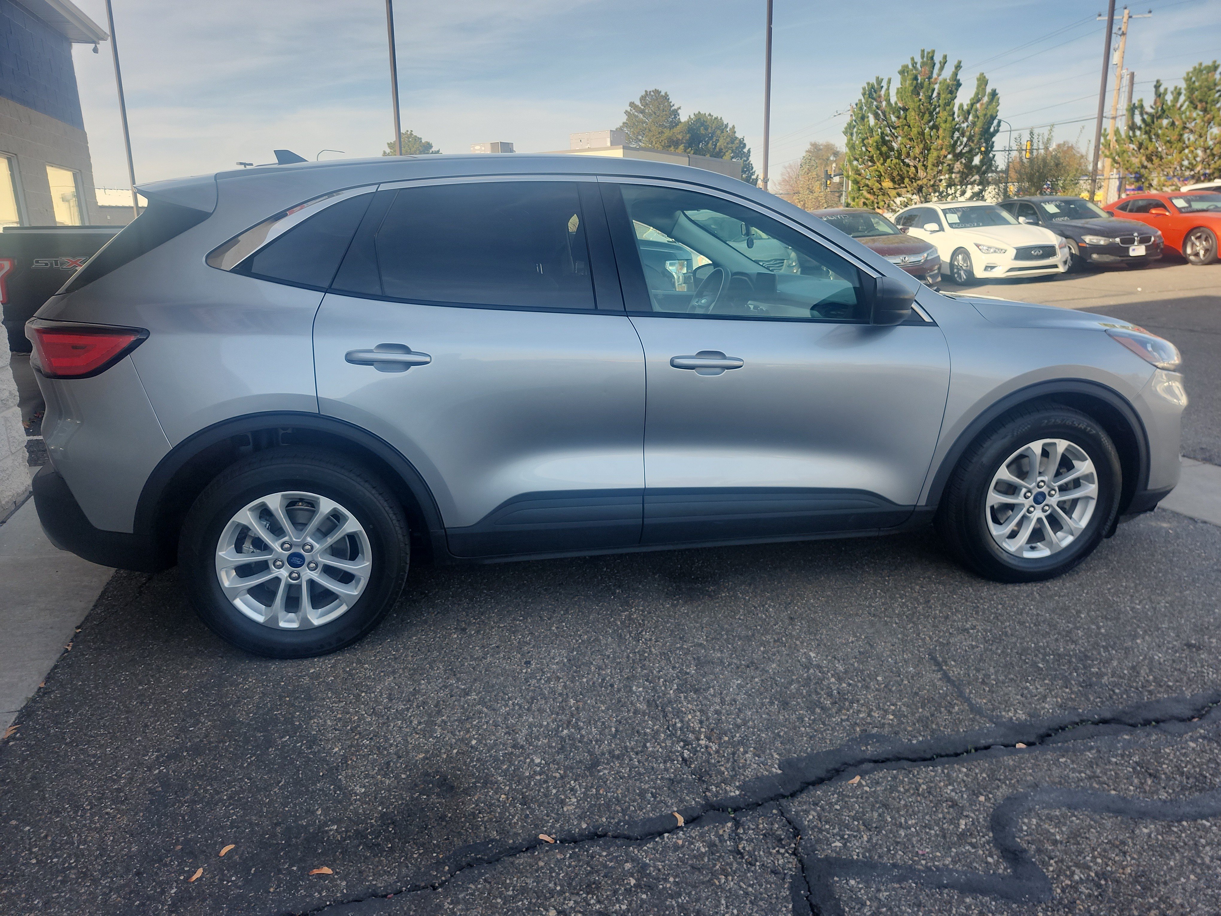 Used 2022 Ford Escape SE FWD image 8