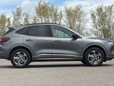 Certified 2024 Ford Escape ST-Line w/ Tech Pack #1 AWD/4WD image 8