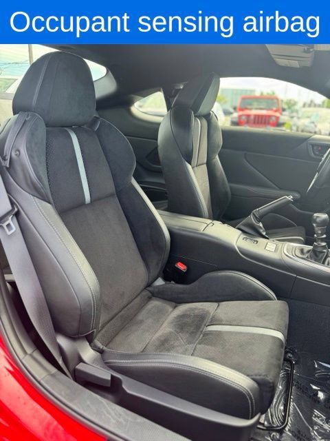 Used 2024 Toyota GR86 Premium RWD image 28