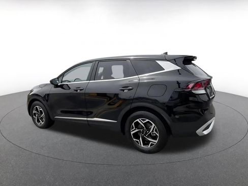 Used 2025 Kia Sportage LX FWD image 10