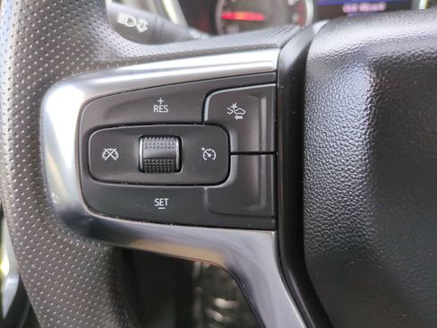Used 2025 Chevrolet Blazer LT FWD image 23