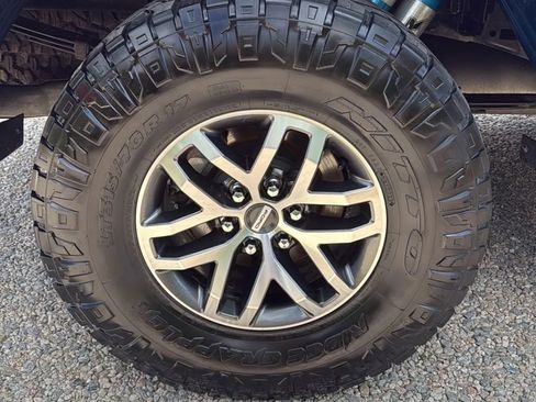 Used 2017 Ford F150 Raptor w/ Equipment Group 801A Mid AWD/4WD image 44