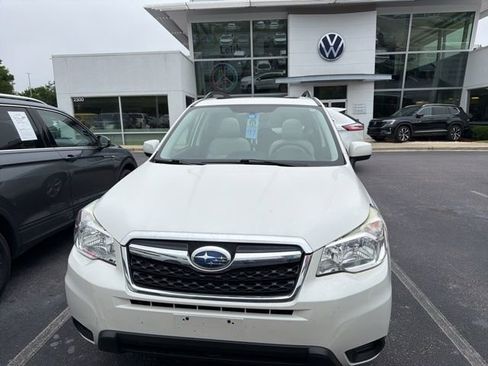 Used 2016 Subaru Forester 2.5i Premium w/ All-Weather Package AWD/4WD image 2