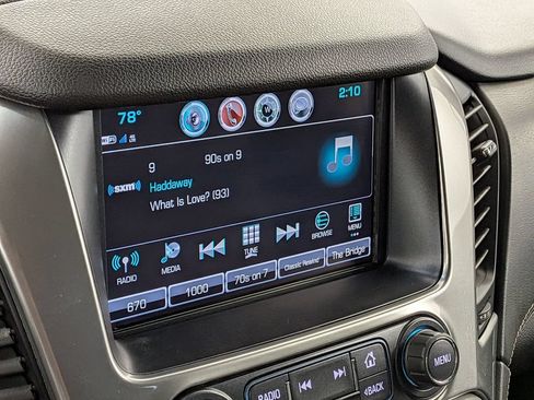 Used 2019 Chevrolet Suburban LT AWD/4WD image 19