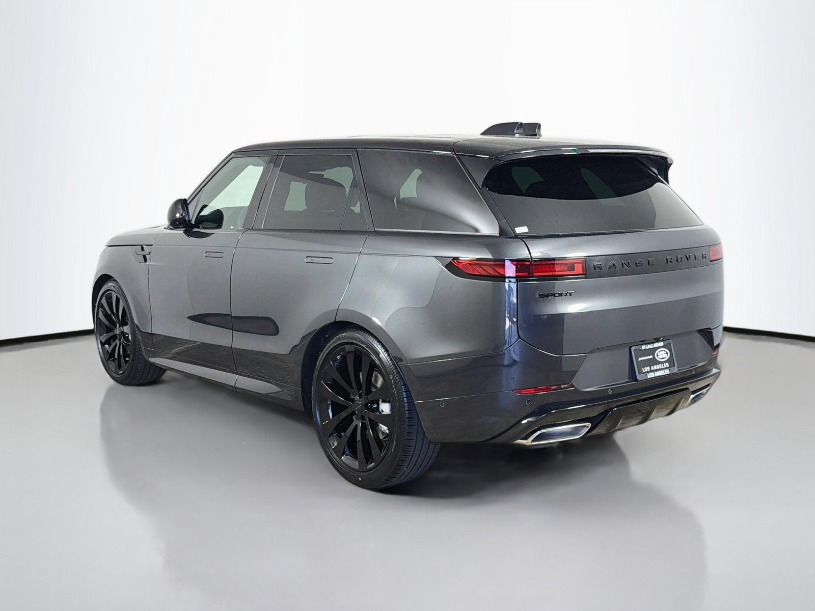 New 2026 Land Rover Range Rover Sport Dynamic SE AWD/4WD image 3