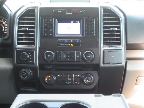 Used 2018 Ford F150 XLT w/ XTR Package AWD/4WD image 15