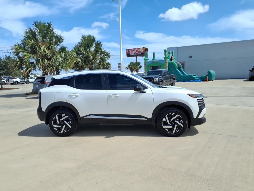 Used 2026 Nissan Kicks SV FWD image 6