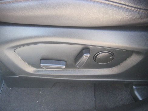 Used 2024 Ford Explorer Limited w/ Limited Technology Package AWD/4WD image 15