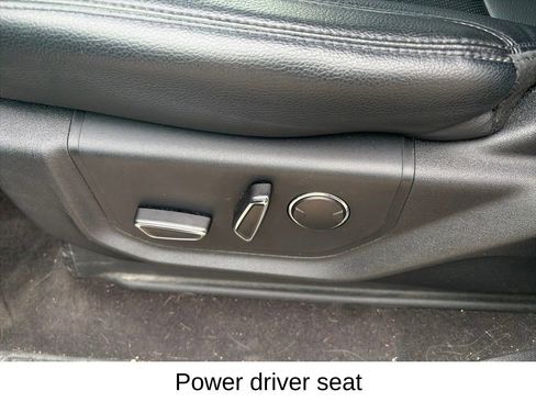 Used 2019 Ford Expedition XLT w/ Equipment Group 202A AWD/4WD image 20