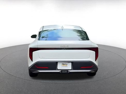 Used 2025 Kia K4 LXS image 14