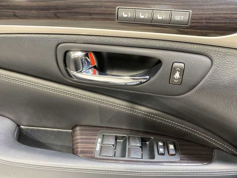 Used 2014 Lexus LS 460 AWD image 23